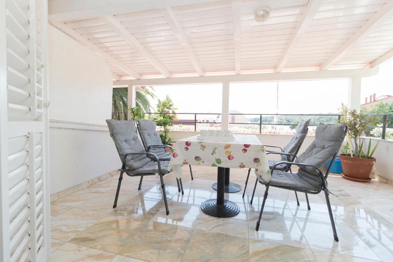 Guest House Palma Medulin Kültér fotó