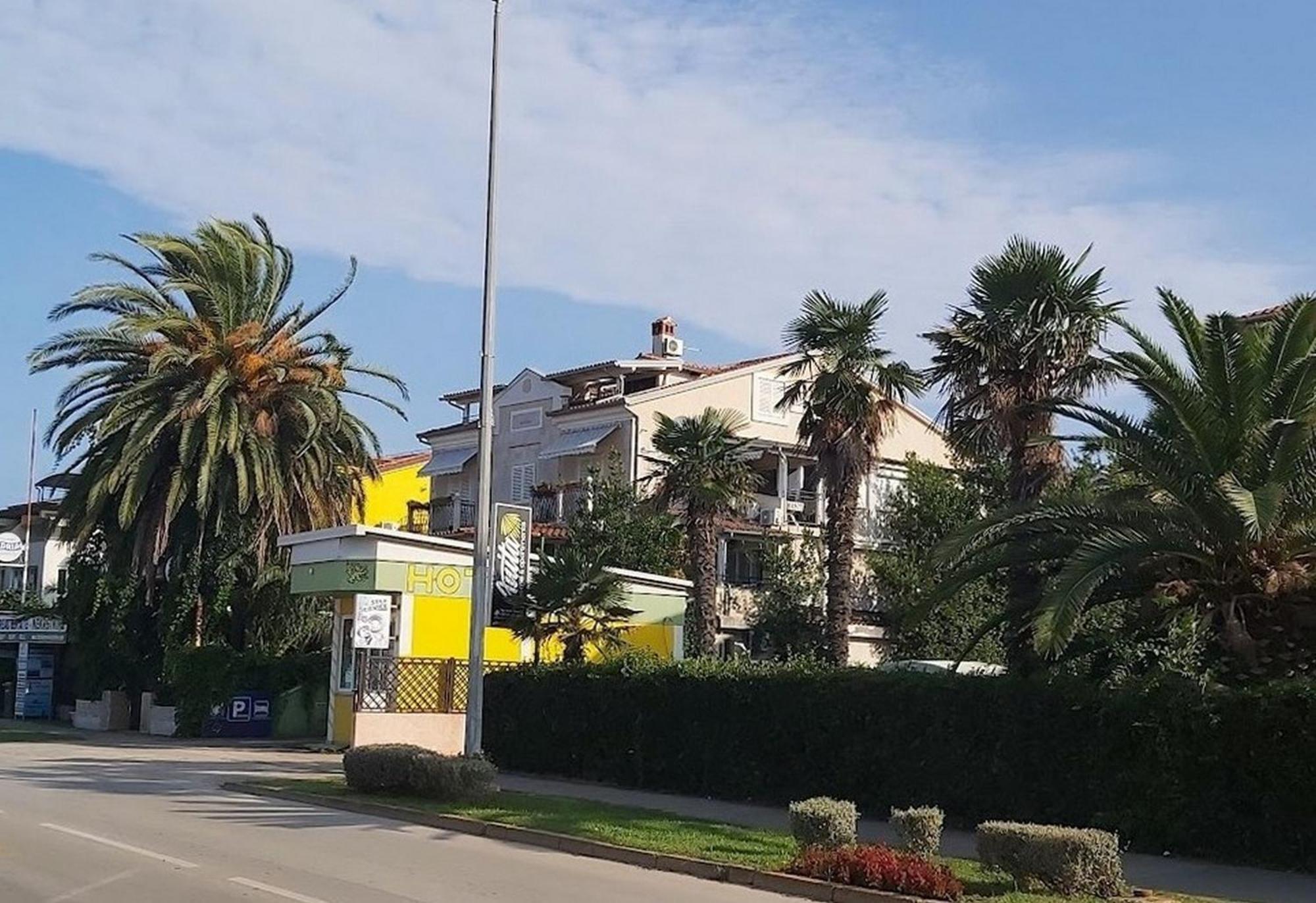 Guest House Palma Medulin Kültér fotó